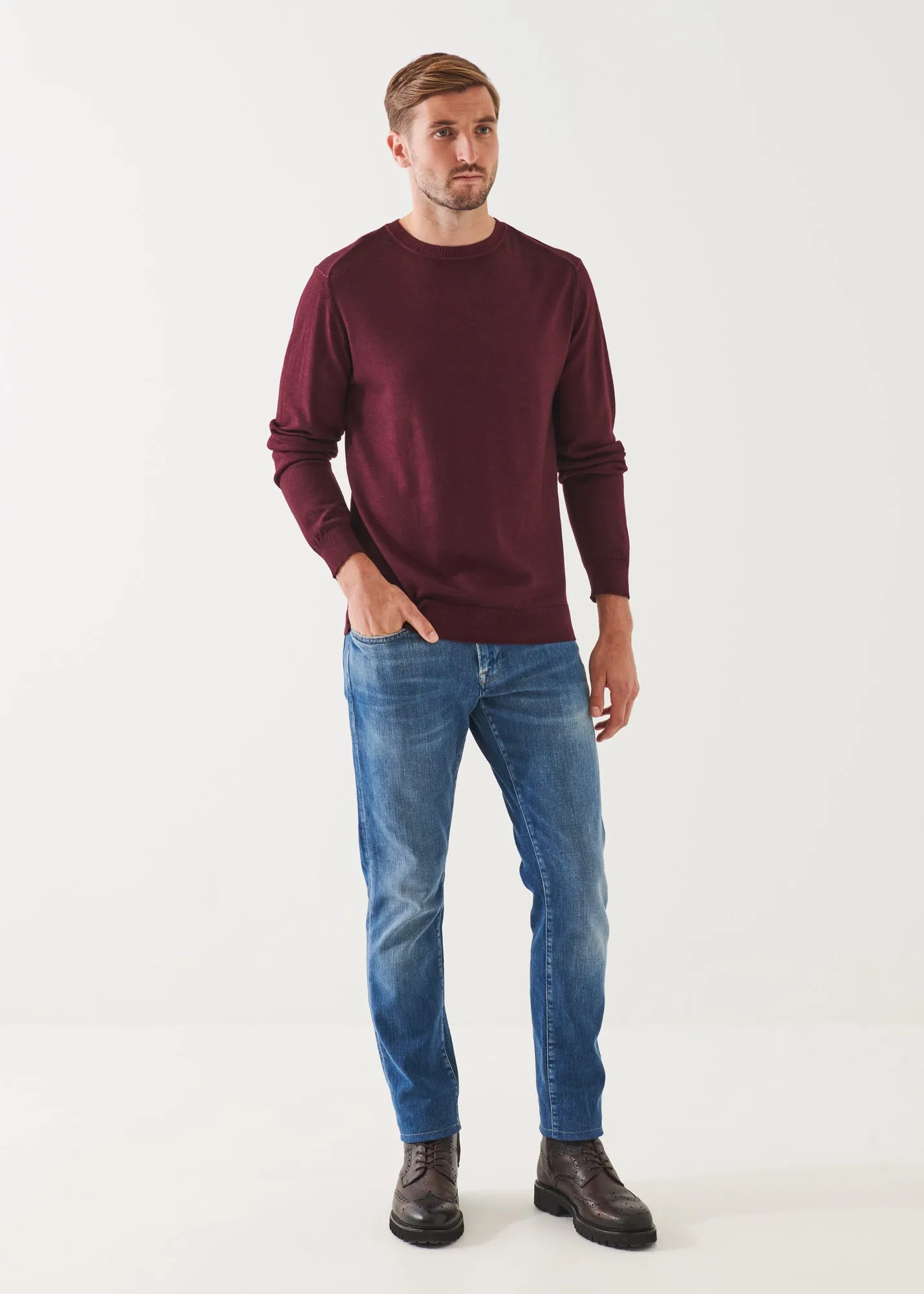 EXTRA-FINE MERINO COLD DYE CREWNECK