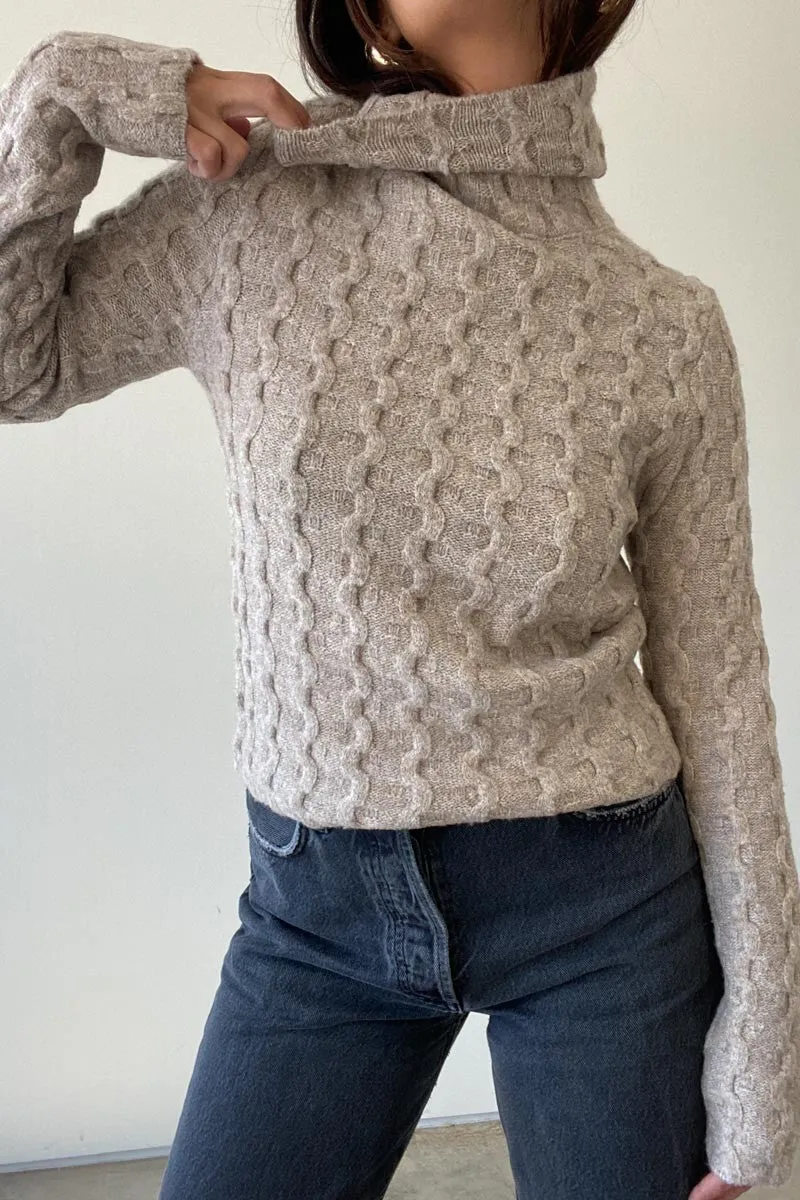 SESAME TURTLENECK TOP